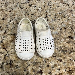 Native Shoes Jefferson White Size 6 Unisex